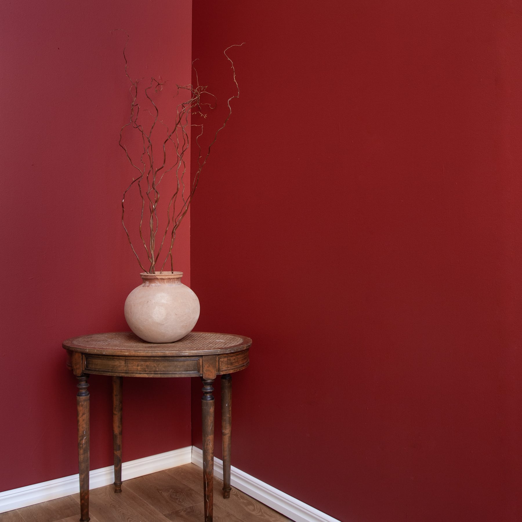 Klint — Prøvesett: Rød | Malingfarge | Bestille prøvesett for 85 kr, image size:1800x1800